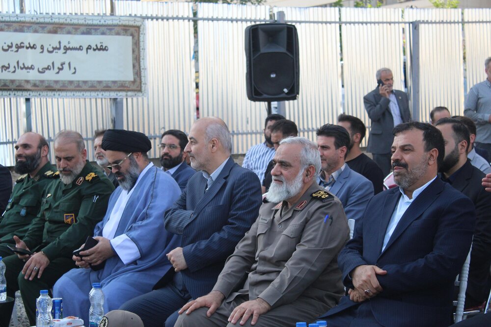 آیین کلنگ زنی مجتمع درمانی شهید سلیمانی