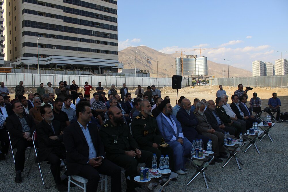 آیین کلنگ زنی مجتمع درمانی شهید سلیمانی