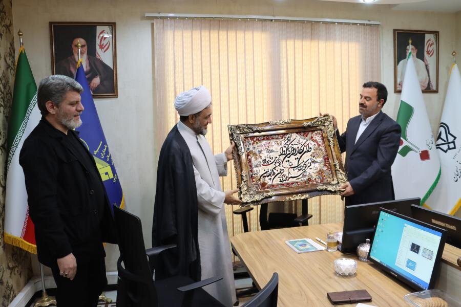 تقدیر ویژه نماینده ولی فقیه بسیج از «مؤسسه خدمات درمانی بسیجیان»