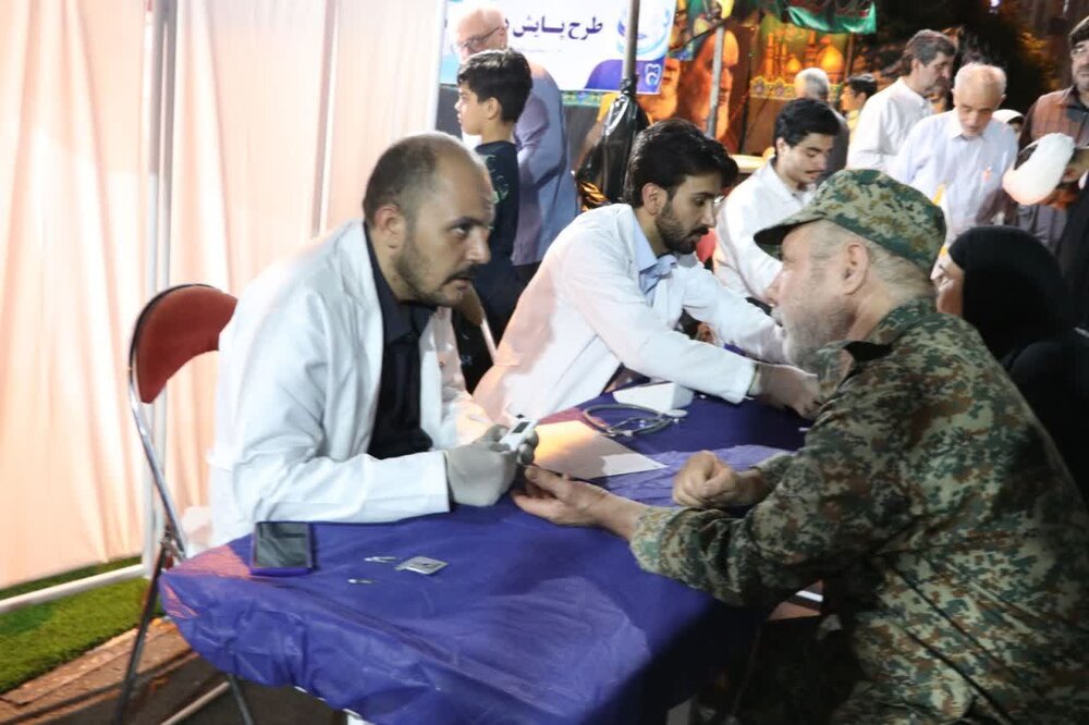 برپایی موکب جهادی سلامت دهان و دندان در میدان هفت‌تیر تهران.

 ارائه خدمات رایگان درمانی به همت ستاد مؤسسه خدمات درمانی بسیجیان